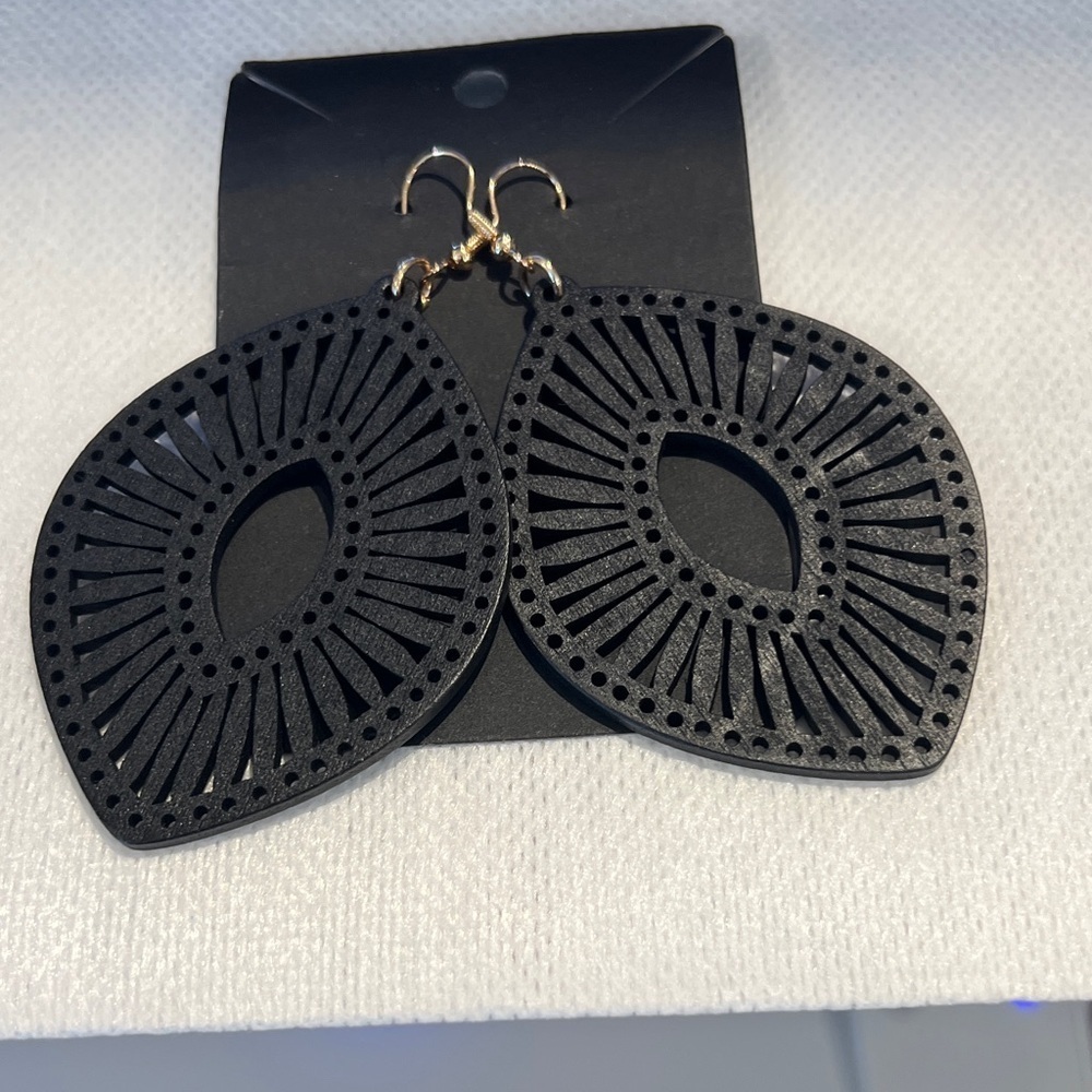 Chic Black Cutout Earrings